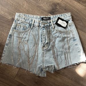 Diamond fringe cut offs